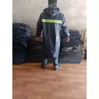 连体加长版雨衣