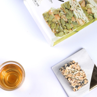 老先生食品(LaoXianShengFood) 花生酥芝麻味 132g