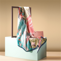 GIOVANNI VALENTINO 卓凡尼 华伦天奴 维纳斯之恋 优雅丝巾卡包组合装 GV0545XB