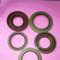 联杰解放CA1122J半轴油封