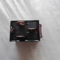联杰汽车用品通用 继电器四爪