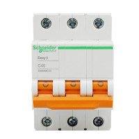 空气开关施耐德Easy9系列C40 3P