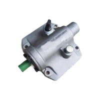 东风EQ1118 变速箱顶盖总成