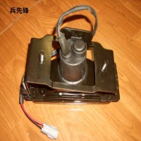 兵先锋 P100五十铃雾灯总成 2个/对 ZH