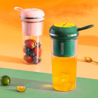 迈卡罗 (Macaiiroos) MC-GZ301 时尚便携榨汁杯 300ml 云杉绿