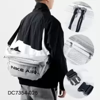耐克斜挎包男腰包女2021运动包胸包单肩包背包小包DC7354-025