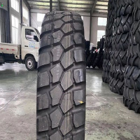 陕汽CYY121型越野运油车 胶轮胎 14.00-20