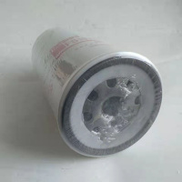 东风EQ1120GA运输车 柴油滤芯