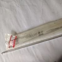 112装载机进油管