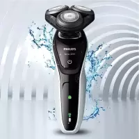 飞利浦(Philips)电动剃须刀 全身水洗三刀头男士充电式剃须刀电动刮胡刀胡须刀 强续航能力 5向浮动刀头S5080