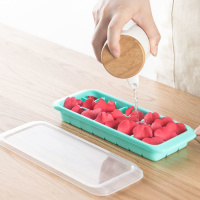 茶花硅胶冰格制冰盒带盖家用冷冻做冰块冰箱辅食冻格冰盒冰块模具