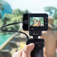 索尼(SONY)RX0/rx0m2 系列迷你黑卡数码相机 防水防震防压三防水下乐拍相机/视频自拍相机 rx0 手柄套装