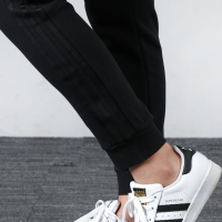 阿迪达斯 女长裤 FM9309