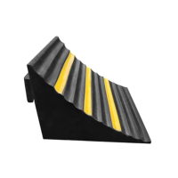 盛束 止退器 32x30x26CM