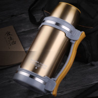 嘉创优品 保温壶户外旅行便携304不锈钢热水壶车载大号杯家用暖壶 香槟色大容量2升