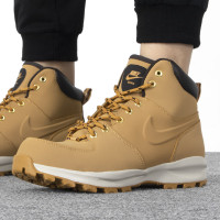 耐克(NIKE)新款MANOA中帮皮革户外保暖运动鞋时尚大黄靴耐磨登山马丁靴休闲鞋 454350-700