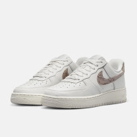 耐克(NIKE)女鞋 23AIR FORCE 1 '07 AF1空军一号运动缓震低帮轻便休闲鞋 DD8959-002