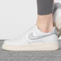 耐克(NIKE)女鞋 运动鞋低帮轻便舒适耐磨休闲鞋时尚潮流板鞋 DQ7569-100