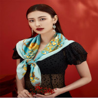 京四界 · 花开浅妆真丝丝巾 HA88001