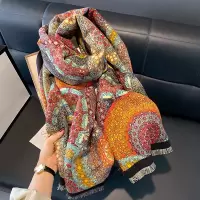 名族风围巾女冬季保暖大披肩云南西藏旅游外搭斗篷外套民族围脖