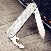 维氏(VICTORINOX)0.2300.26铝面羽量拳击手84mm(5种功能)户外露营装备多功能折叠刀