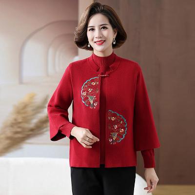 中老年人女春秋装绣花毛呢外套针织开衫两件套妈妈唐装上衣服套装