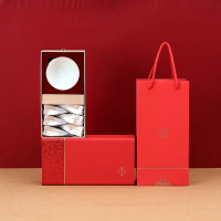 万春和 人来茶往