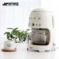 SMEG/斯麦格 滴滤咖啡机 DCF02 奶白色