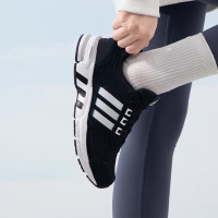 阿迪达斯 (adidas) 男鞋情侣运动鞋舒适轻便缓震跑步鞋 IF1647