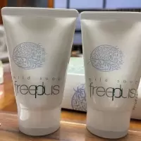 芙丽芳丝(Freeplus)洗面奶 100ml ( 新老版随机)