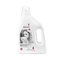 SukGarden蔬果园樱花香水除菌洗衣液(洁净护色型)