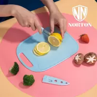 诺顿(NORTON) 迪伦厨房小帮手套装(砧板+多用剪刀+水果刀+刨皮器)5GDL004