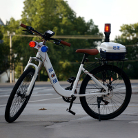 汇特益 巡逻自行车 红蓝爆闪灯巡逻安全检查单车 26英寸顶配变速(铝合金车架+变速避震+金属尾箱+警灯)(单位:台)