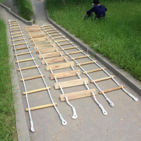 尼龙软梯安全防滑软梯子户外攀爬工程梯救生逃生梯 木板涤纶绳间距400*400*15000mm
