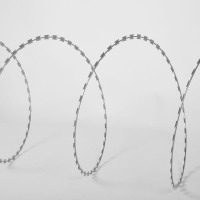 刀片刺绳 镀锌围墙刀刺 网防爬刺 防锈刀片刺网 铁丝网刺丝单螺旋 圈径45cm热镀锌(10米/卷 )