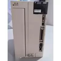 安川 伺服驱动器 型号:SGDV-200A01A 1个