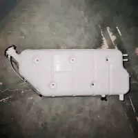 北奔2628A膨胀水箱