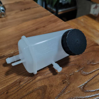 北奔2628A离合器油壶