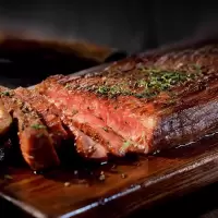 艾克拜尔整切眼肉牛排1kg(7-10片)+酱包