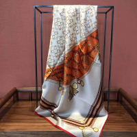 蚕花娘娘(SILKUEEN) 真丝大方巾86*86cm(橘色链条)