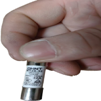 苏宁宜品 保险丝 快速熔断 高安全防护 小巧耐用 家用必备