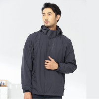 珀铮冲锋衣 薄款冲锋衣 甲醛异味要求符合国标GB珀铮840珀铮--2003规定执行 格中点春亚纺 薄款 珀铮件起印