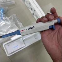 华星-北京大龙DLAB移液枪0.1-1ml 1支/盒(单位:盒)