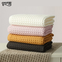 伊伊爱 蜂巢格浴巾 花色随机 280g 140*70cm MJ0BH02300164