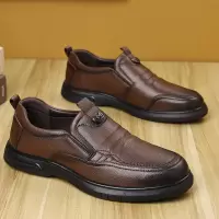 休闲皮鞋男潮2025新款软底软面中老年爸爸鞋时尚高档男鞋直销