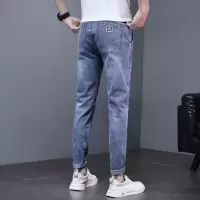 香港青年牛仔裤男士厚款2025秋冬新款修身百搭弹力休闲长裤男款潮