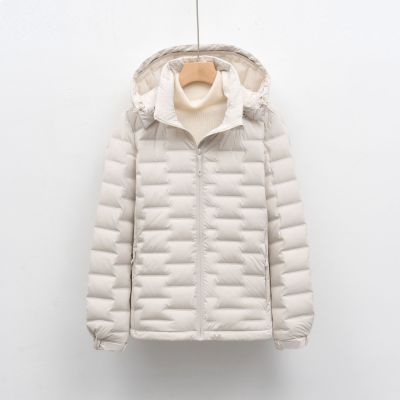 90绒新国标户外轻薄羽绒服女秋冬短款连帽轻便上衣外套_85281