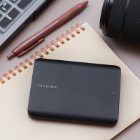 东芝移动硬盘 容量:4TB;接口:USB 3.0 1个