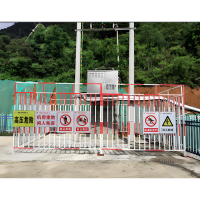 变压器围挡 红白 高度2.5m 围挡3*5m 预留门位置80cm宽 带广告 单位/套