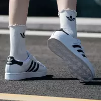 阿迪达斯鞋板鞋SUPERSTARFORUM低帮中性鞋四季款IH8659